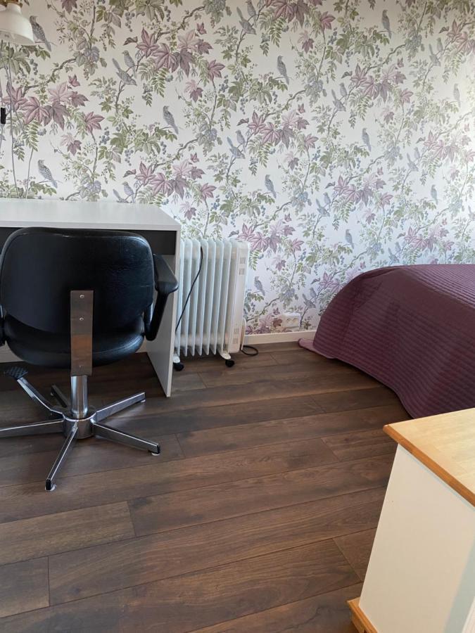 Comfortable In A Quiet Area In The Center Apartment *